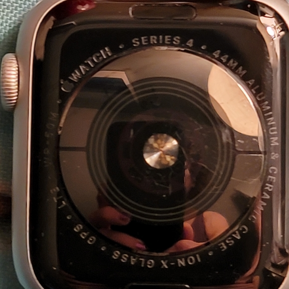 APPLE Series 4 Plus Accessories - Picture 2 of 16